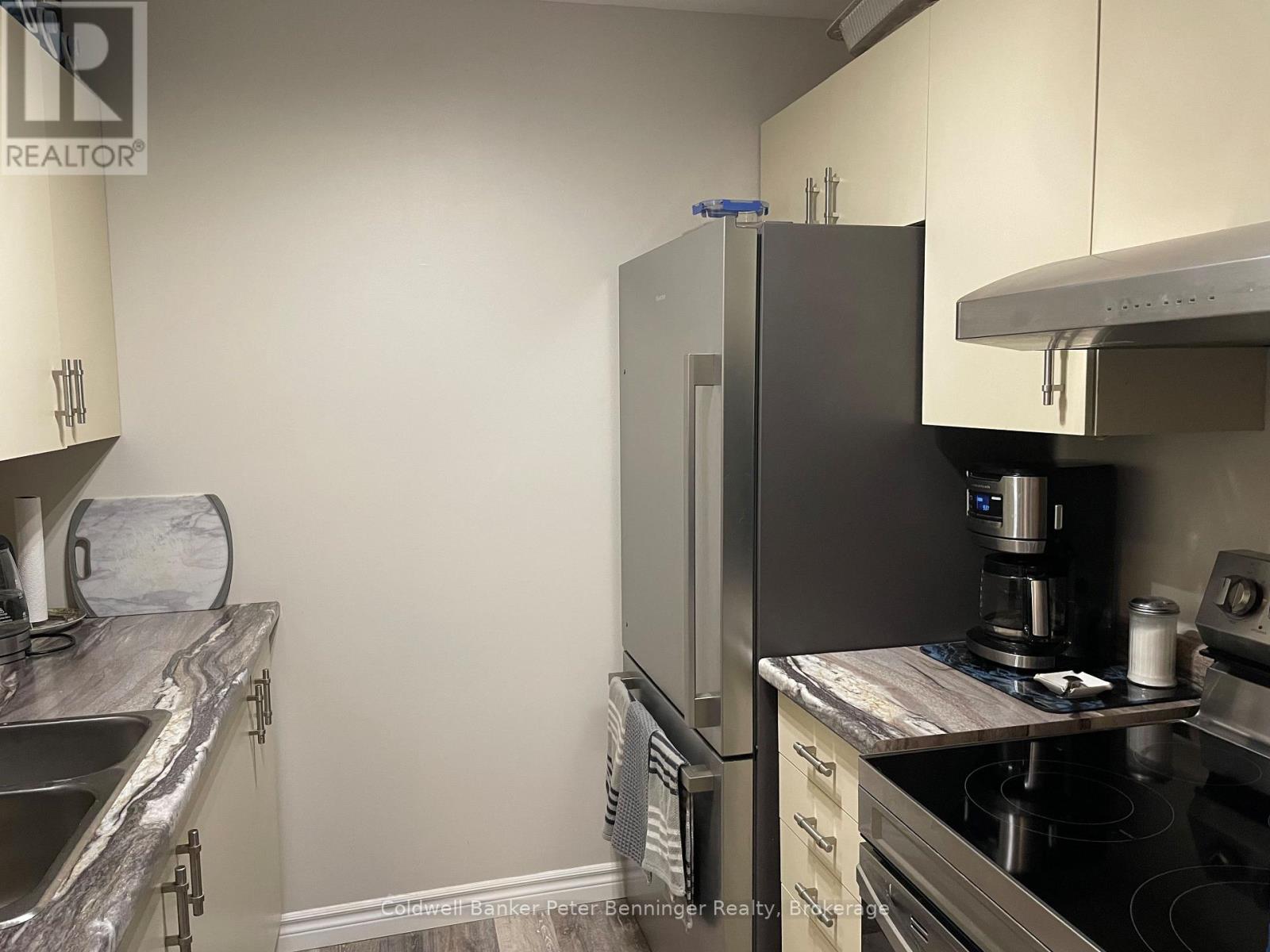 405 - 5 VALLEYSIDE DRIVE