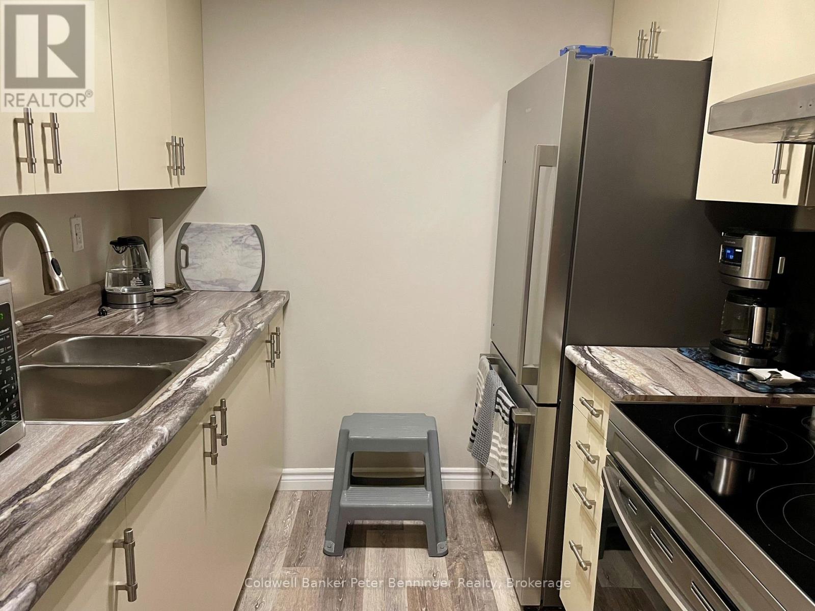 405 - 5 VALLEYSIDE DRIVE