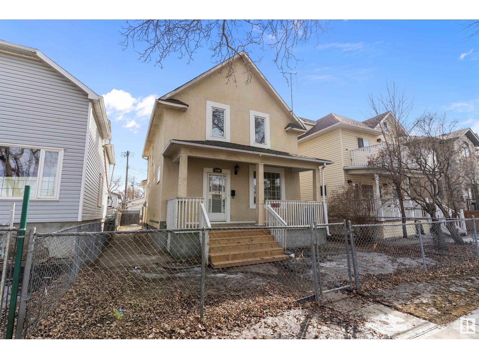 9617 107 AV NW