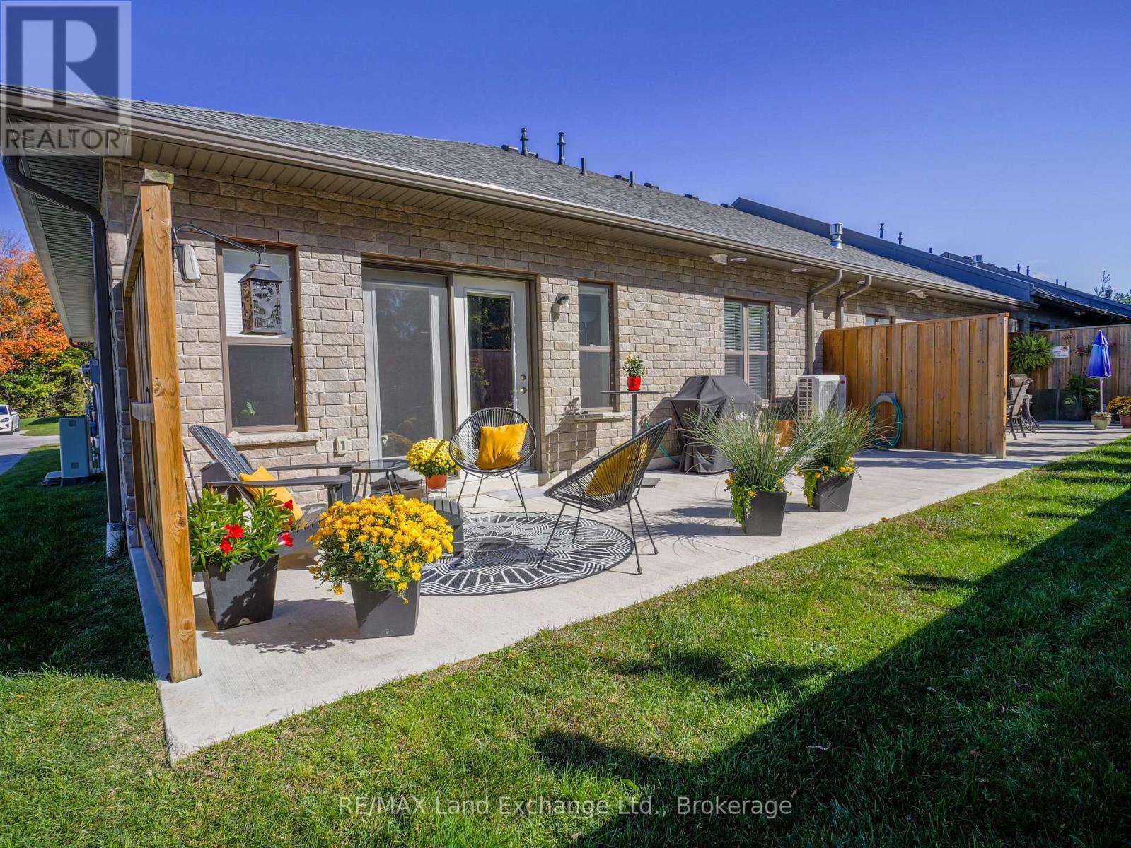 1 - 775 CAMPBELL AVENUE