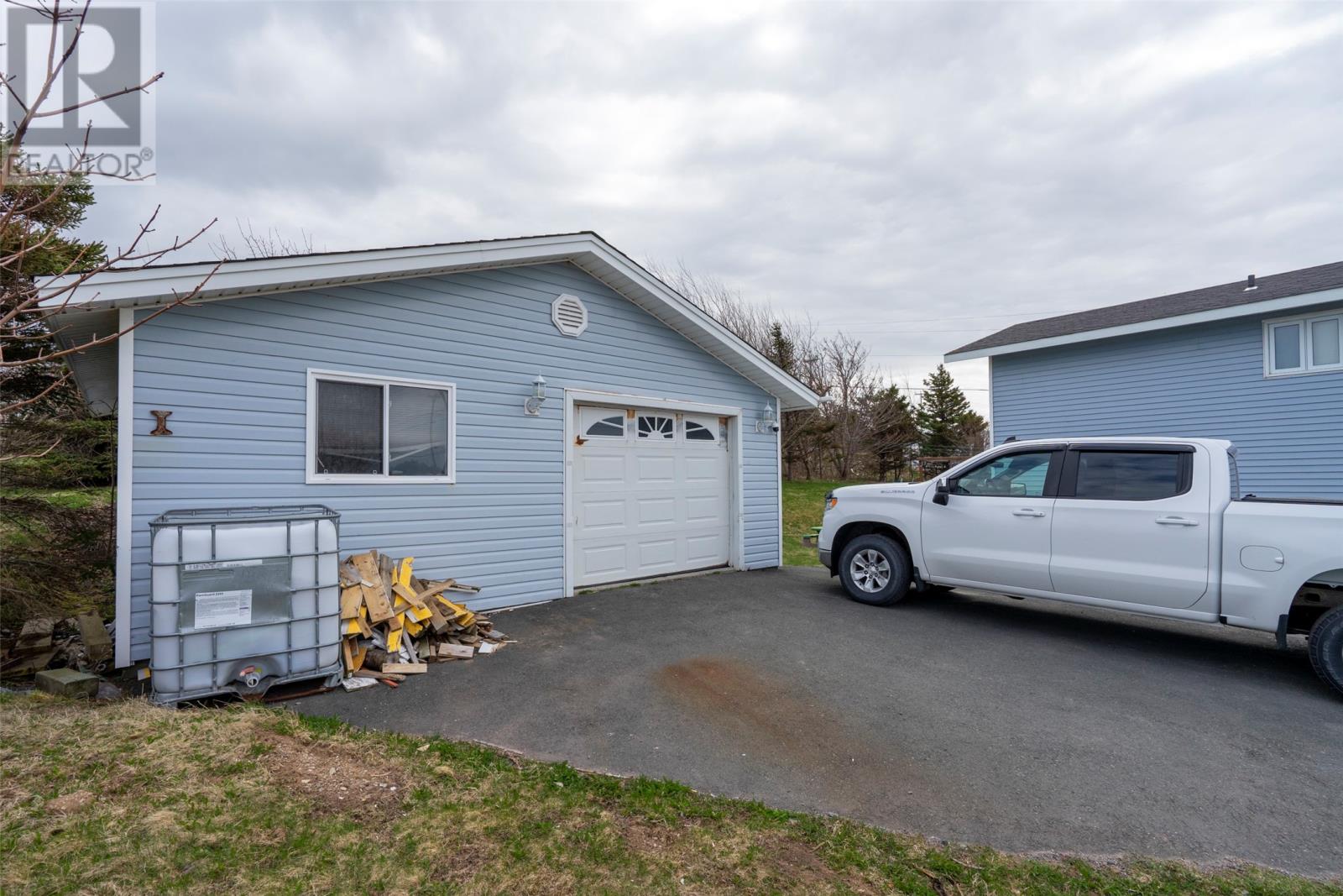 2-4 Meadow Avenue