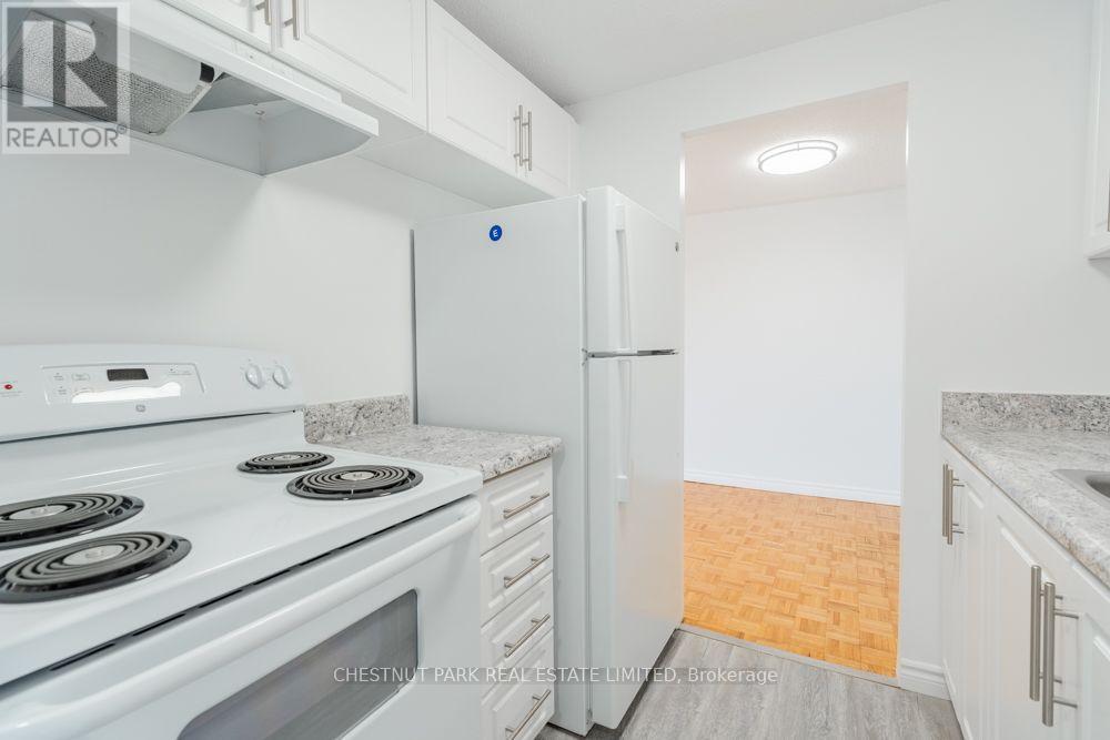 202 - 1060 CAVEN STREET