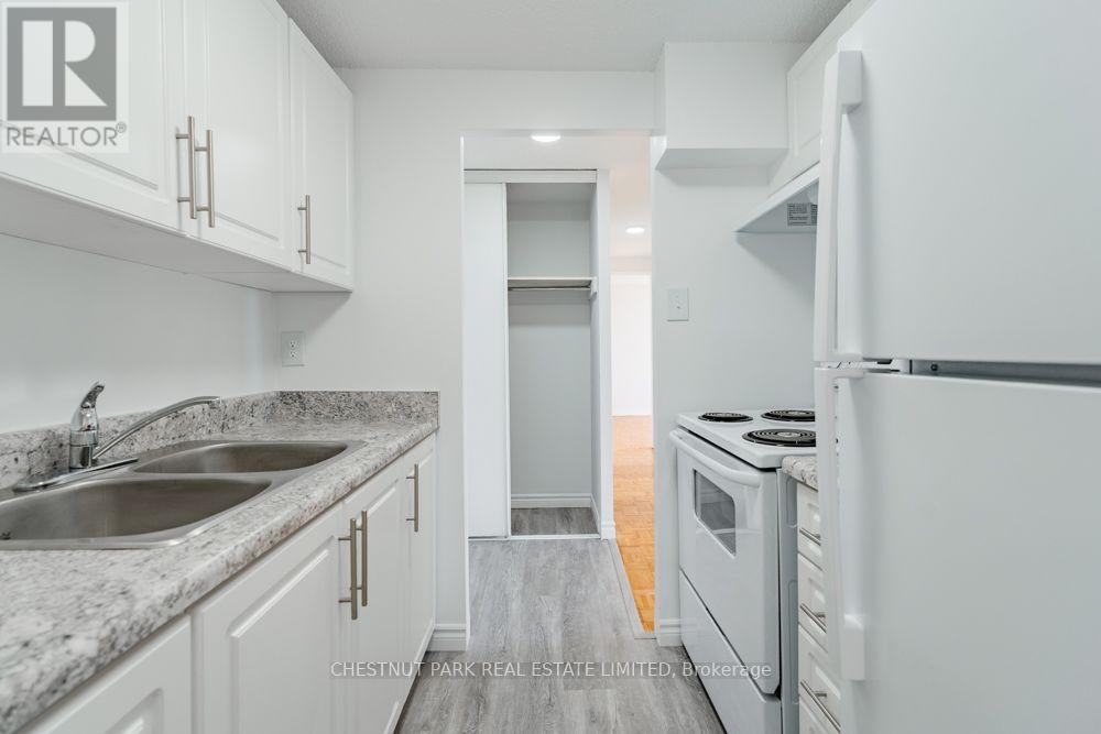 202 - 1060 CAVEN STREET