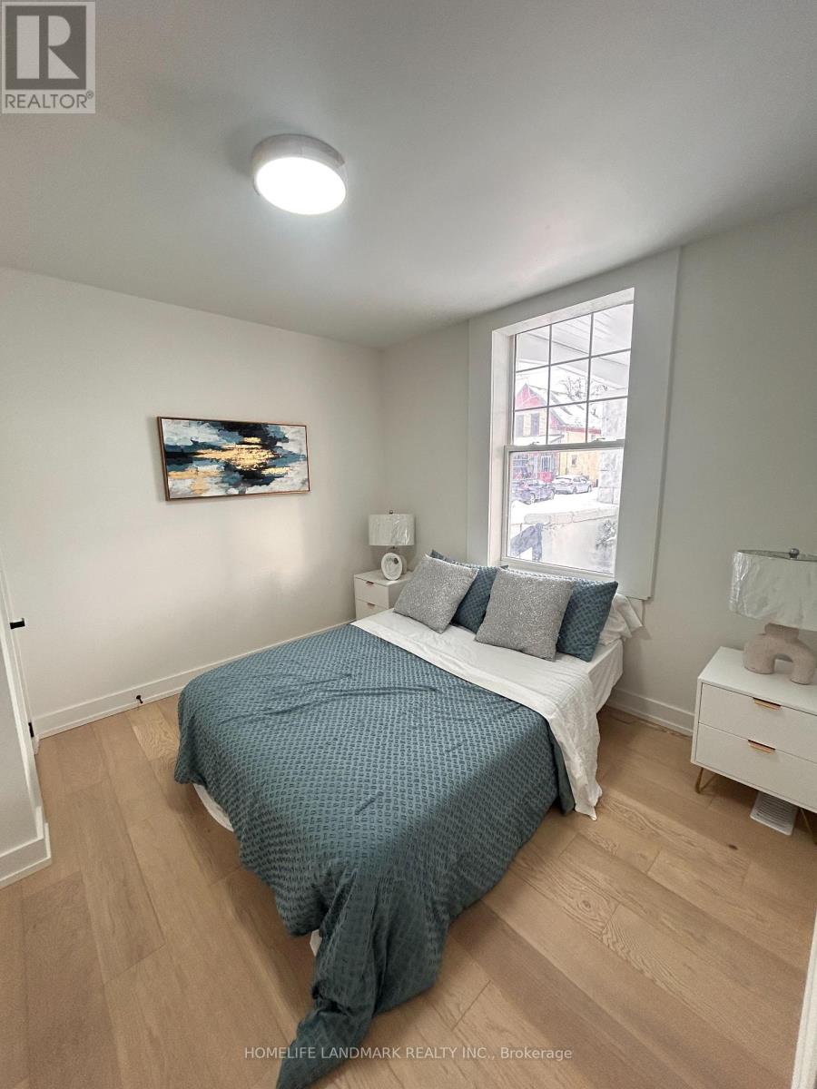 130 LANGARTH STREET E