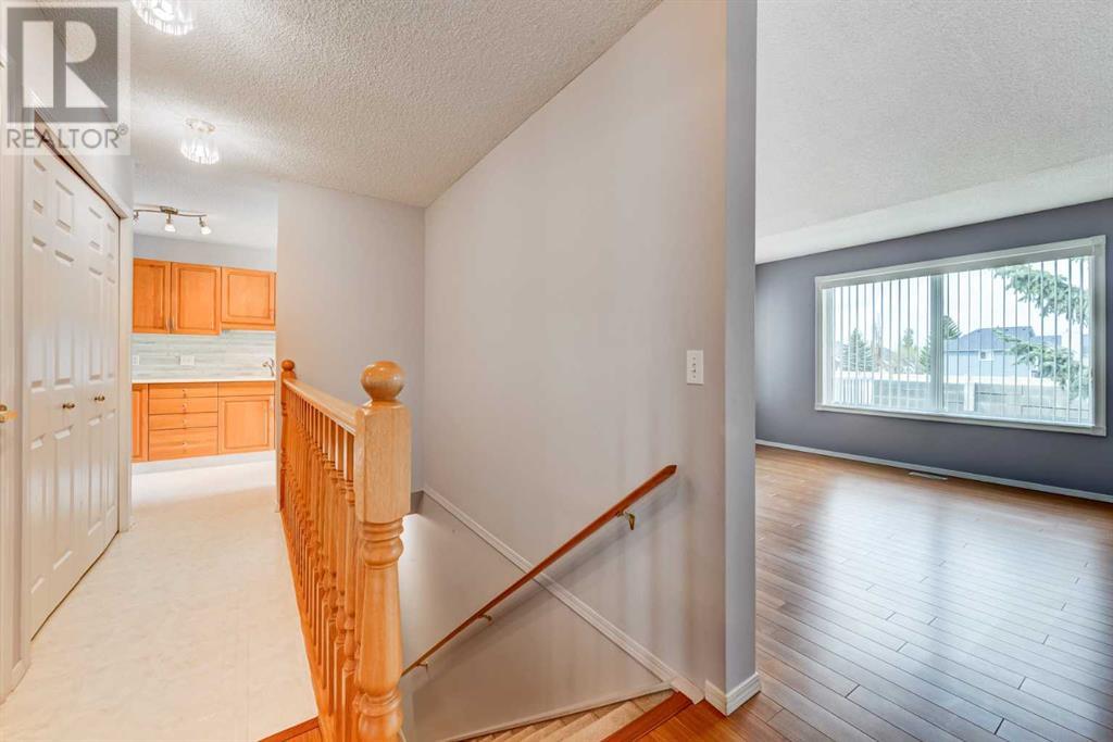 155 Macewan Ridge Villas NW