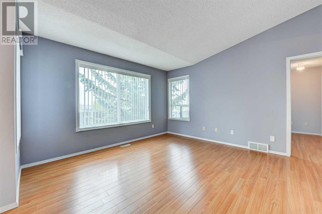 155 Macewan Ridge Villas NW