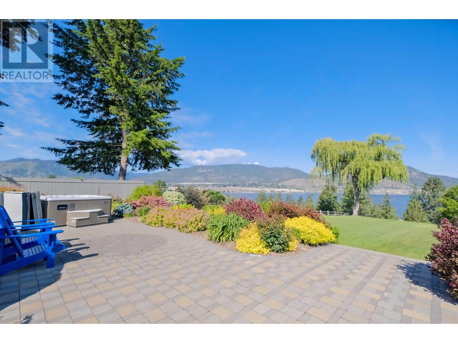162 VANCOUVER Place