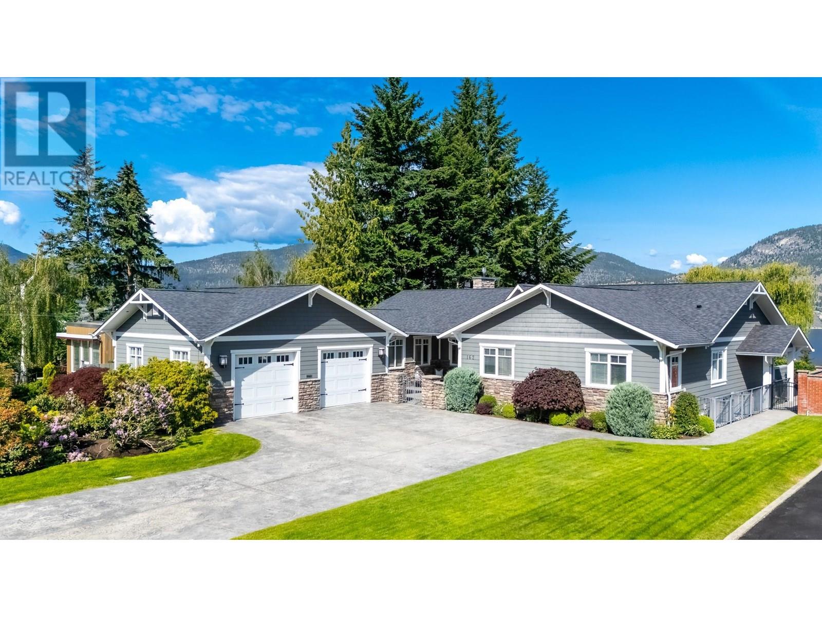 162 VANCOUVER Place