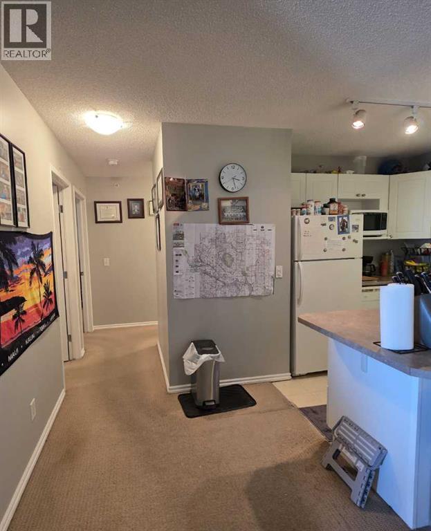 404, 9 Country Village Bay NE