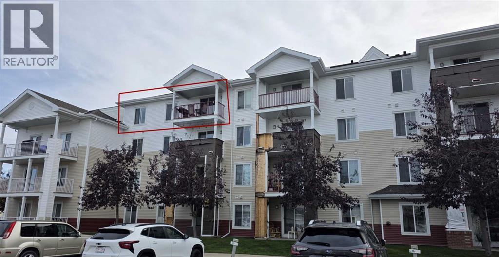 404, 9 Country Village Bay NE