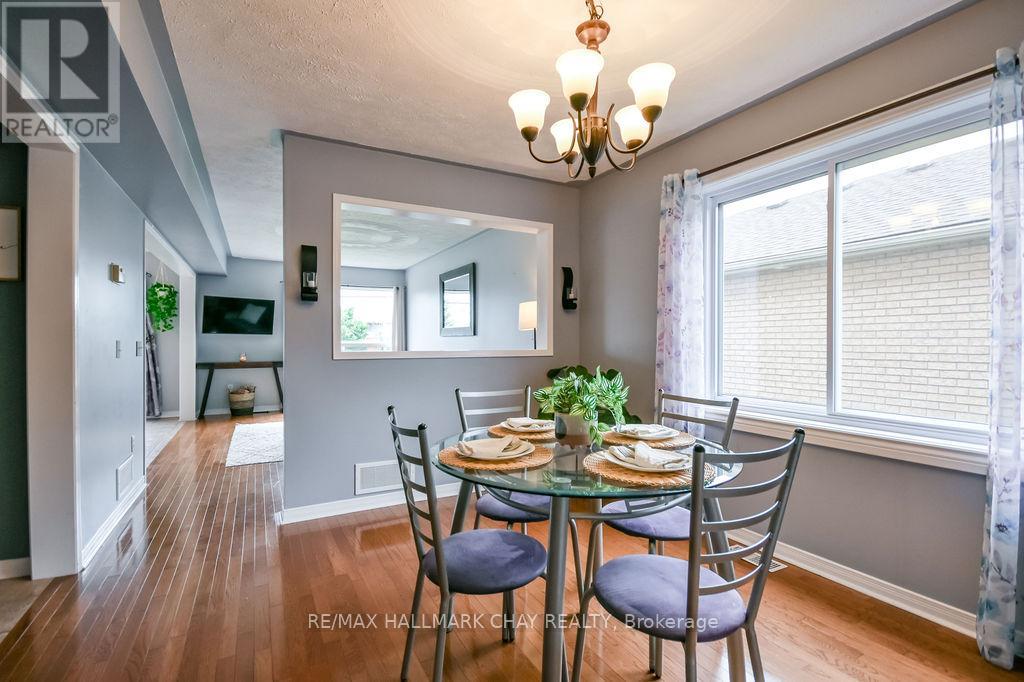 37 JULIA CRESCENT