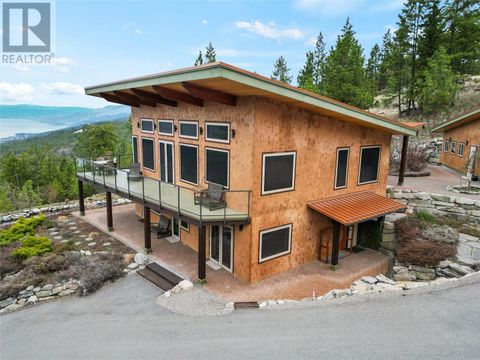 102 Vista Place Penticton BC V2A8T4
