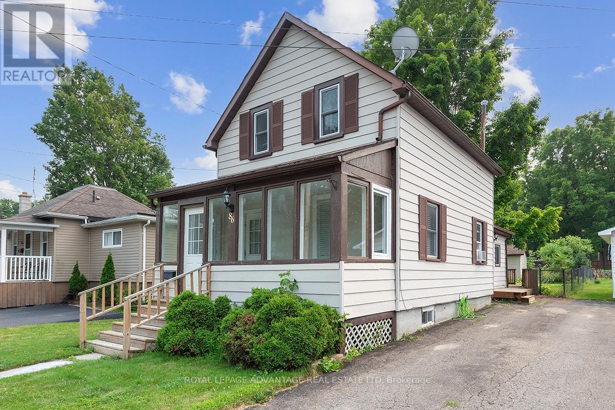 86 BECKWITH STREET E