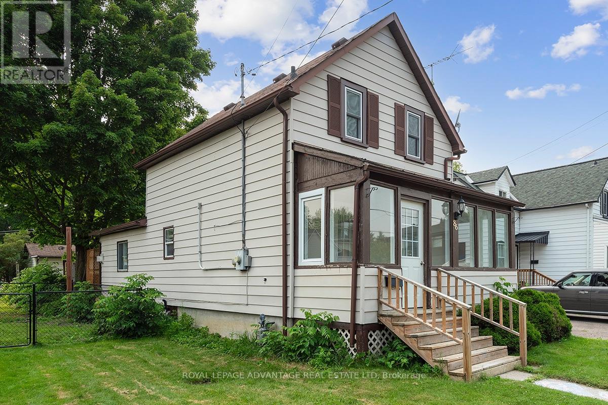 86 BECKWITH STREET E
