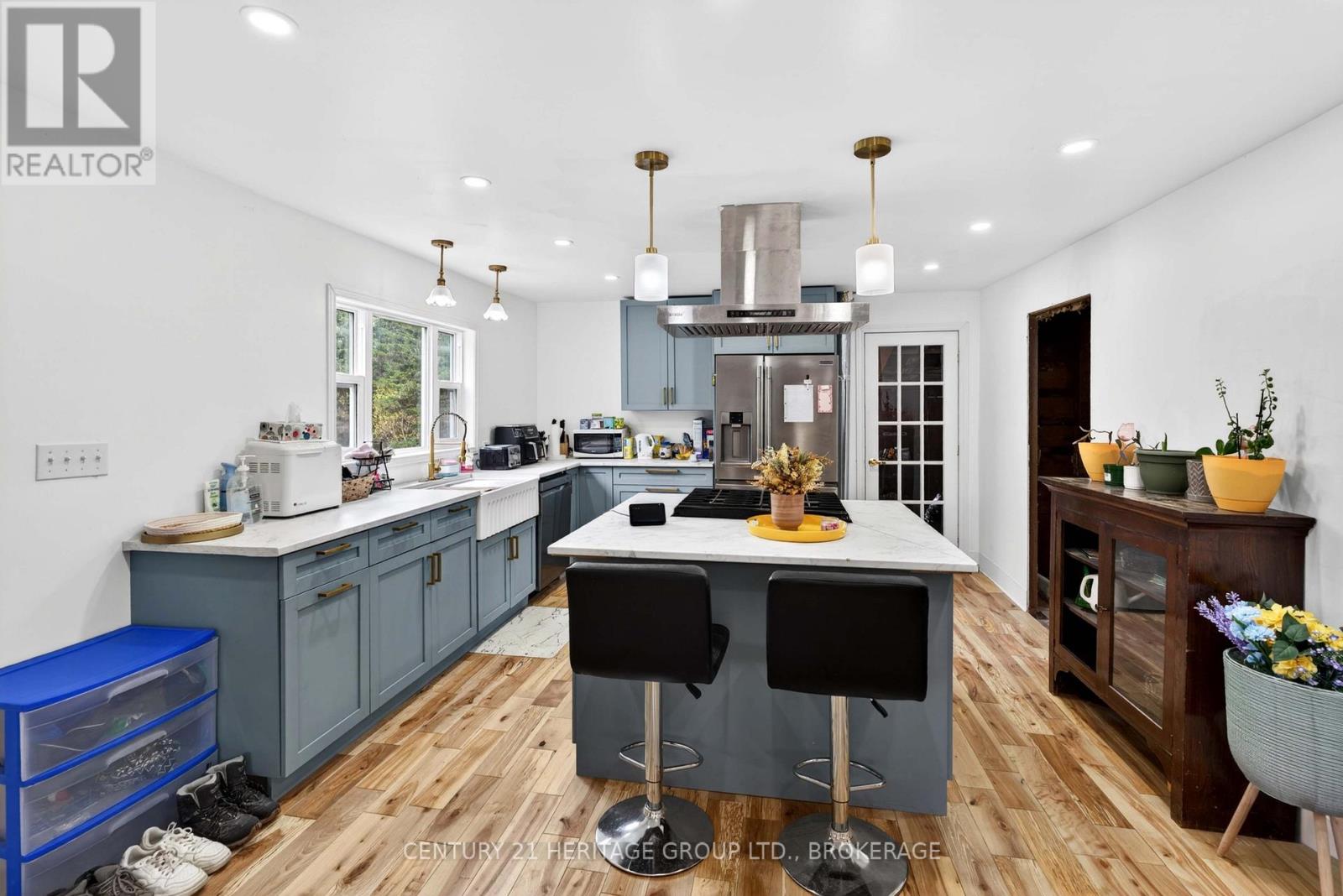 5886 WILMER ROAD