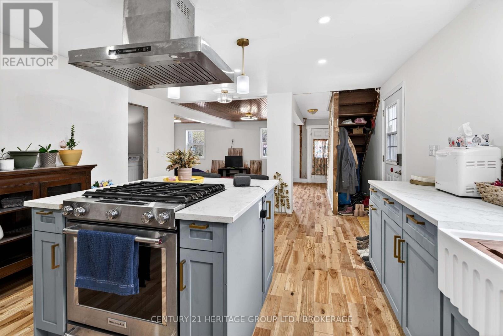 5886 WILMER ROAD