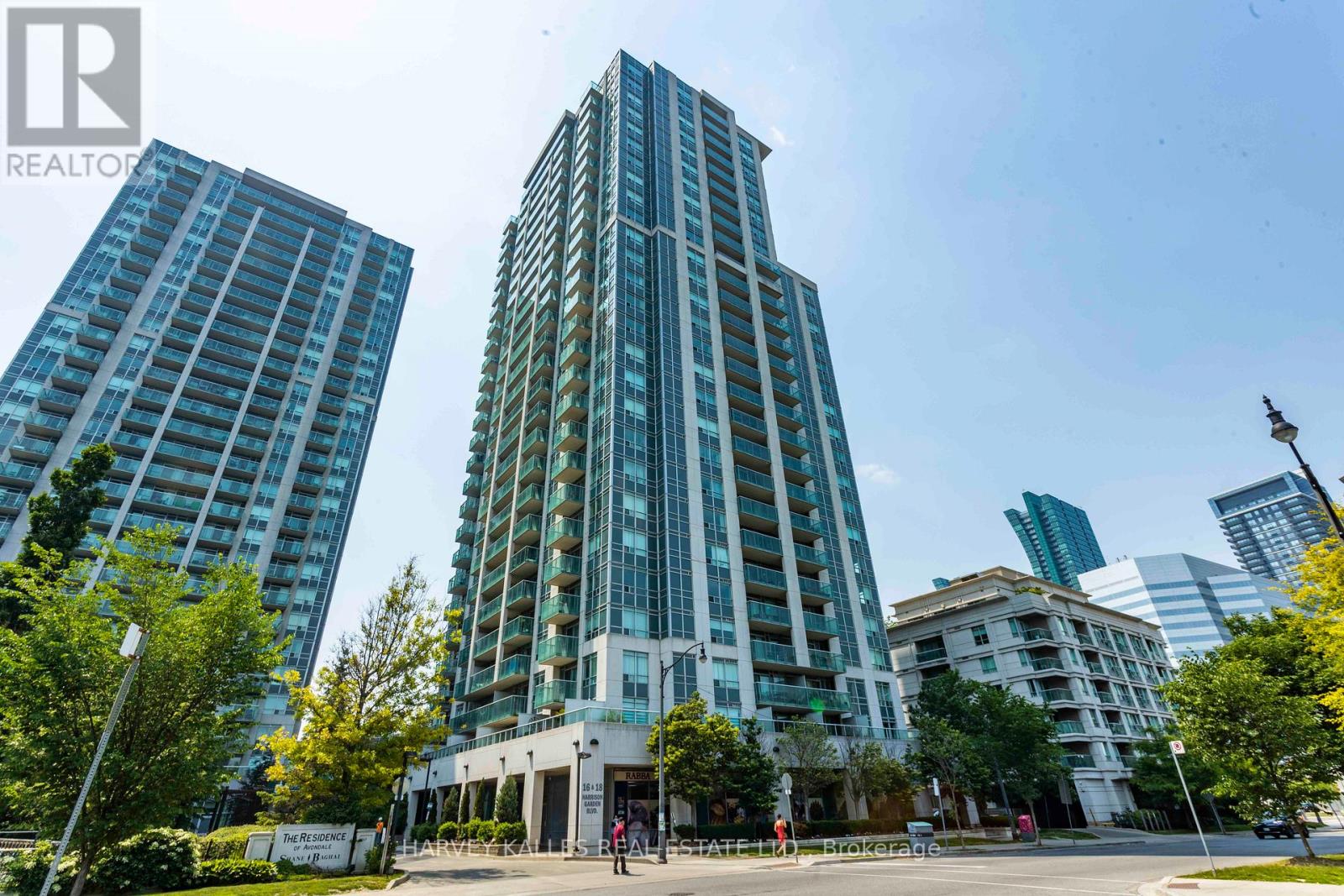 411 - 16 HARRISON GARDEN BOULEVARD