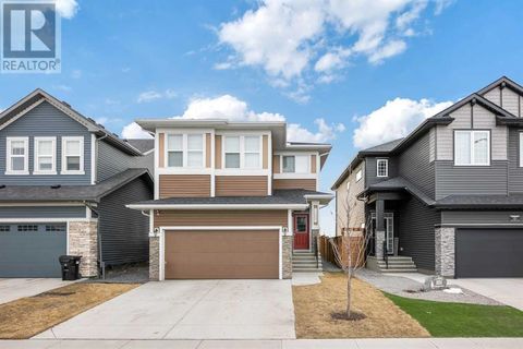 185 Evansglen Drive NW Calgary AB T3P0X9