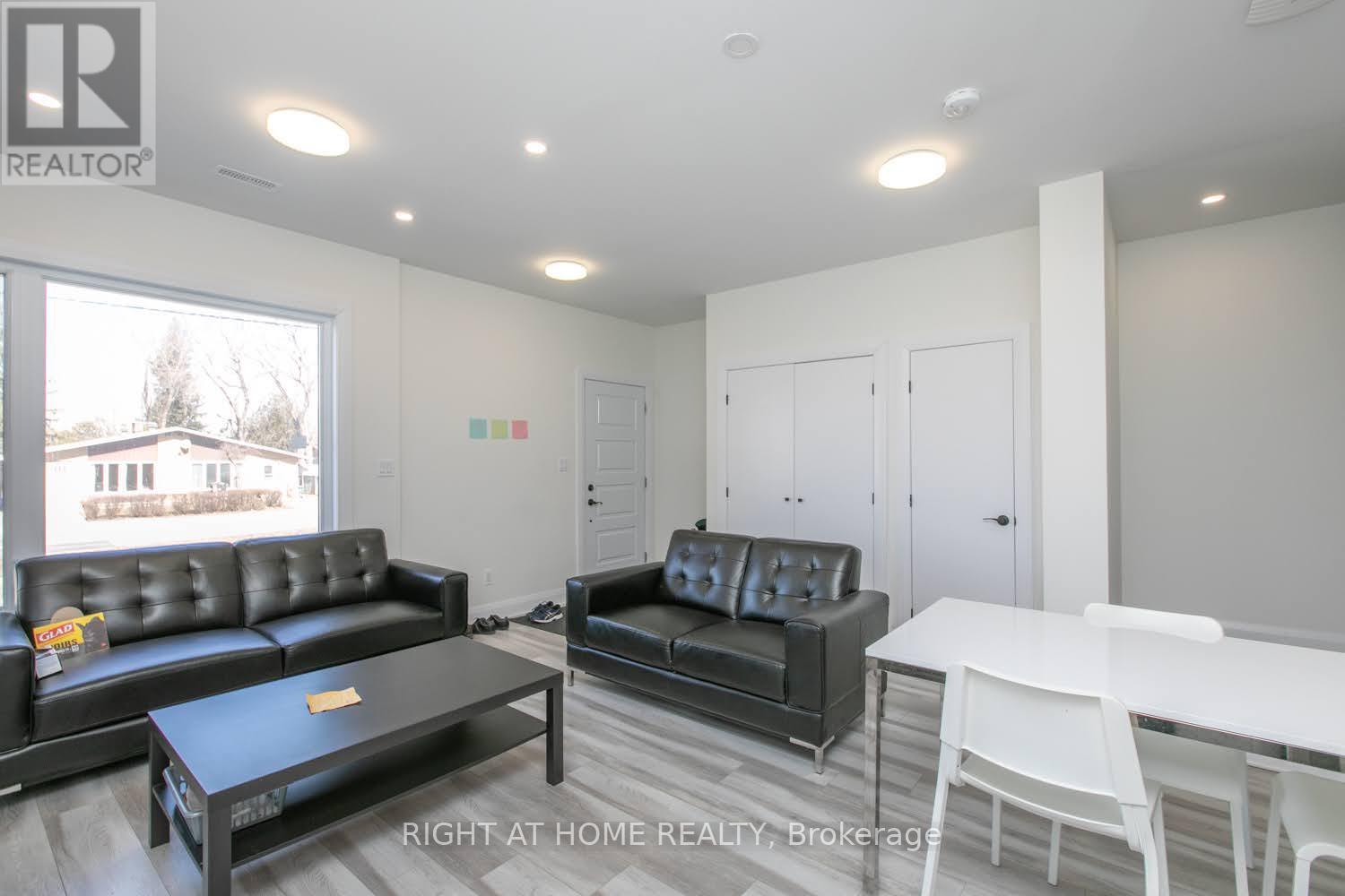 1558-62 BASELINE ROAD
