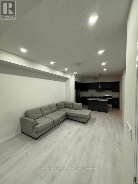 5 - 25 ISHERWOOD AVENUE