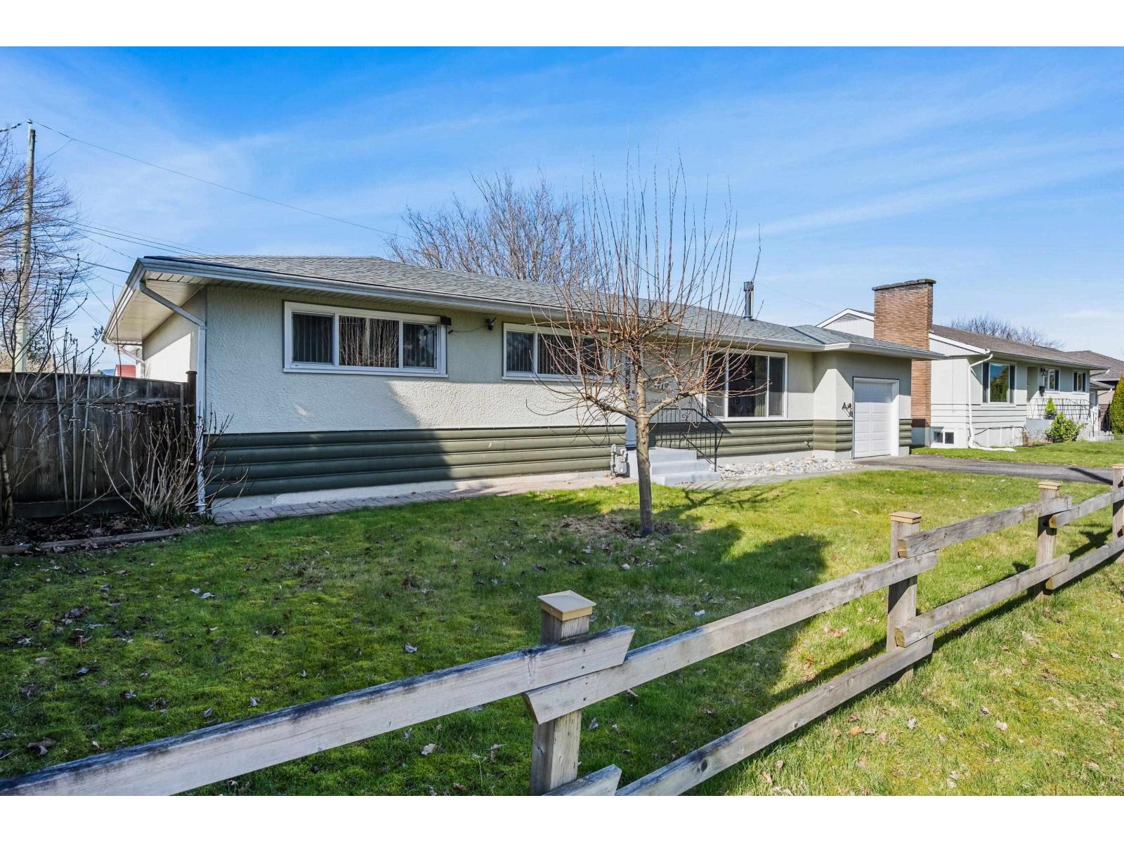 9719 HAZEL STREET|Chilliwack Proper East