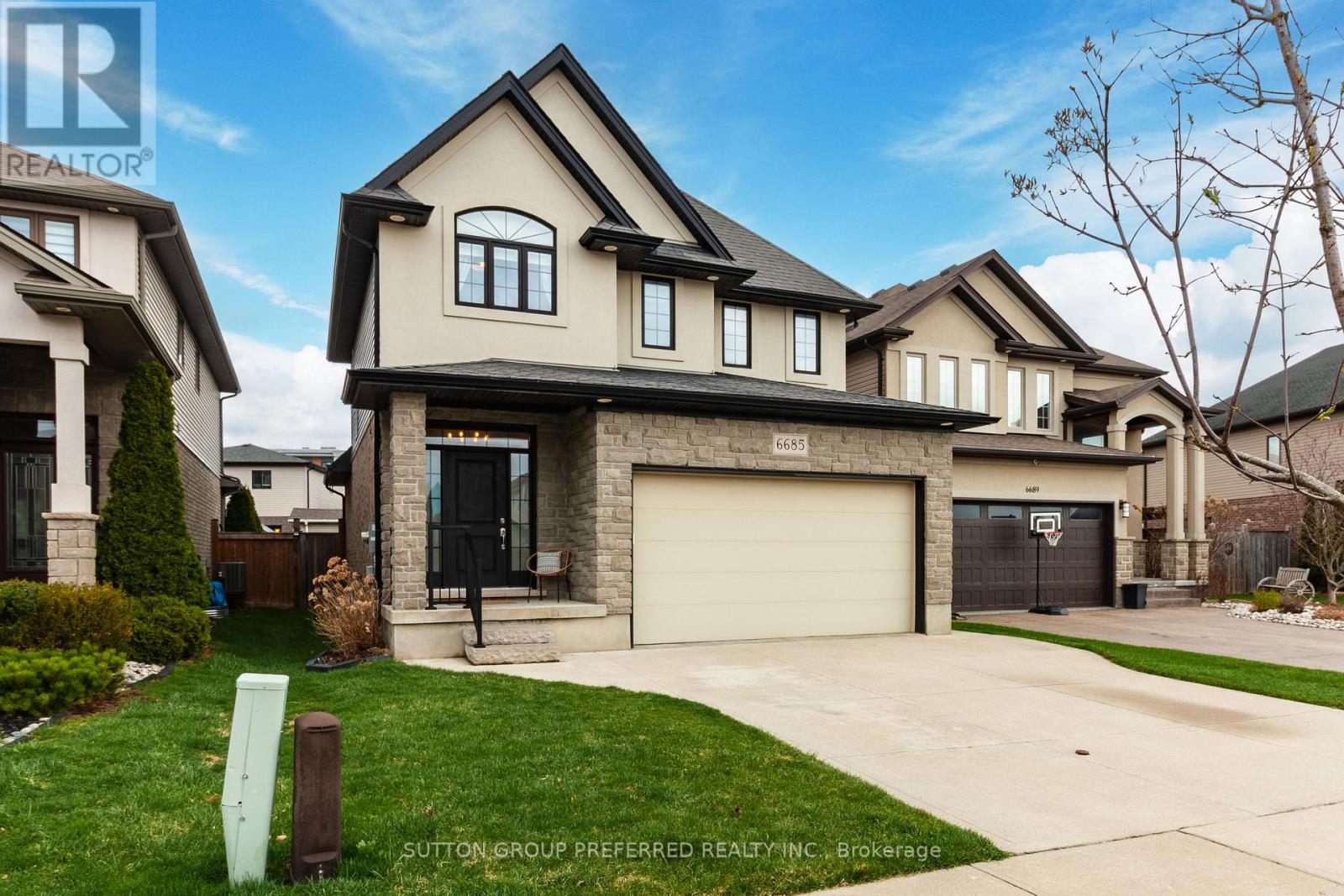 6685 NAVIN CRESCENT