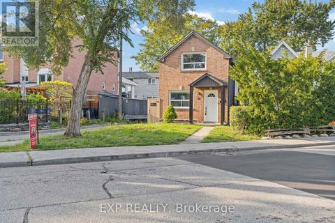 15 EILEEN AVENUE Toronto (Rockcliffe-Smythe) ON M6N1V5