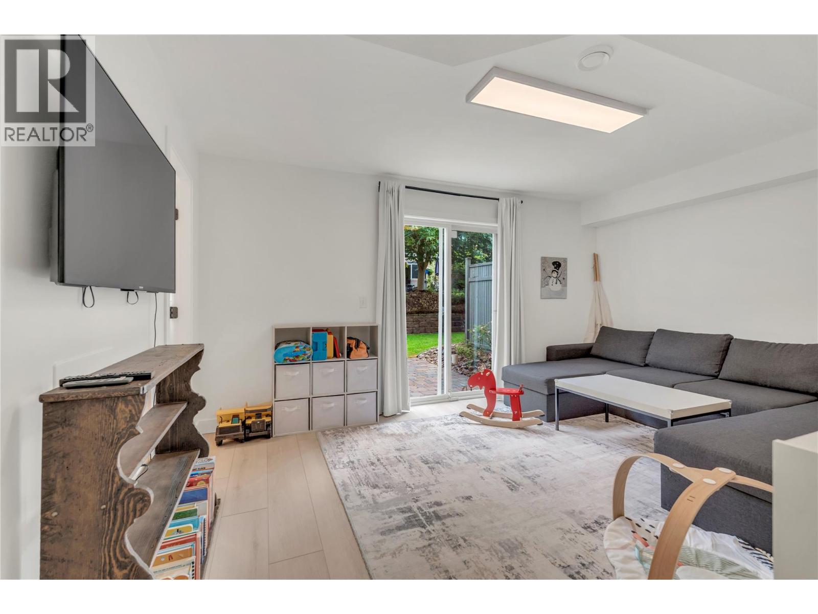 48 Galt Avenue Unit# 116