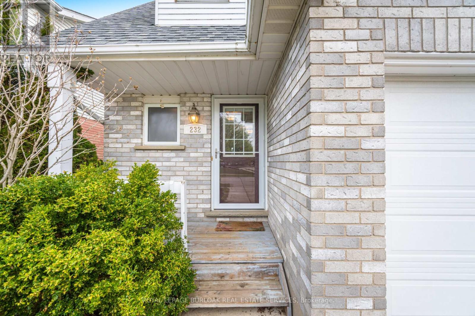 232 AUBURN DRIVE