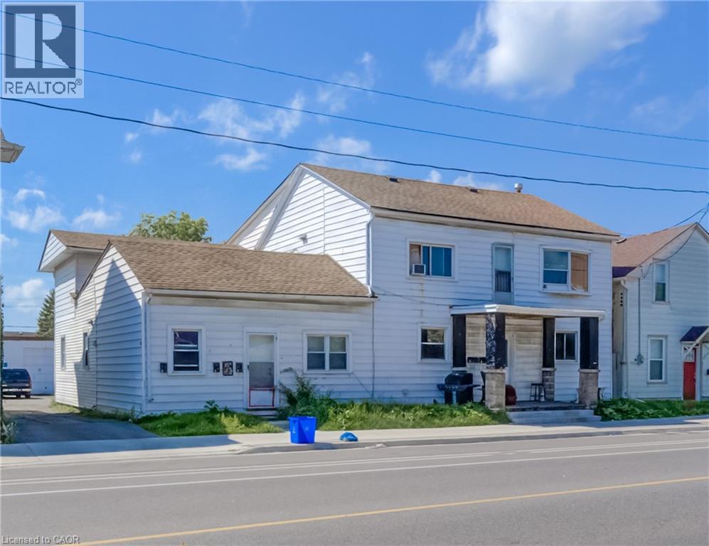 1214-1218 KING Street E