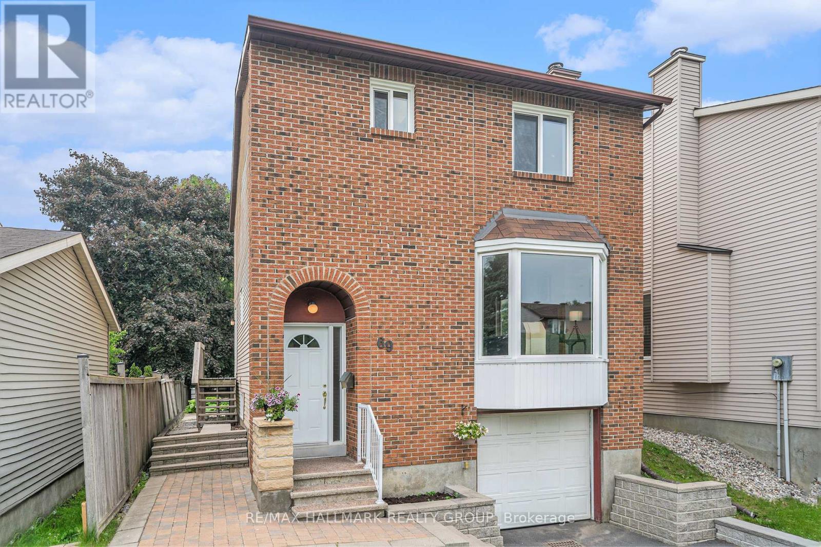 69 FARM GATE CRESCENT