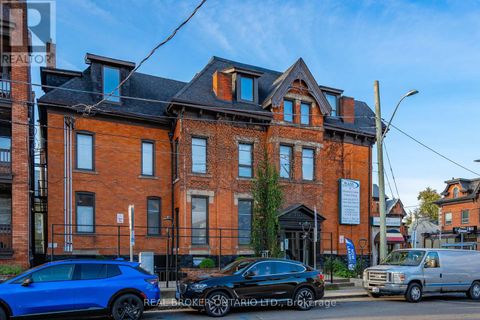 14 FOREST AVENUE STREET S Hamilton (Corktown) ON L8P3A8