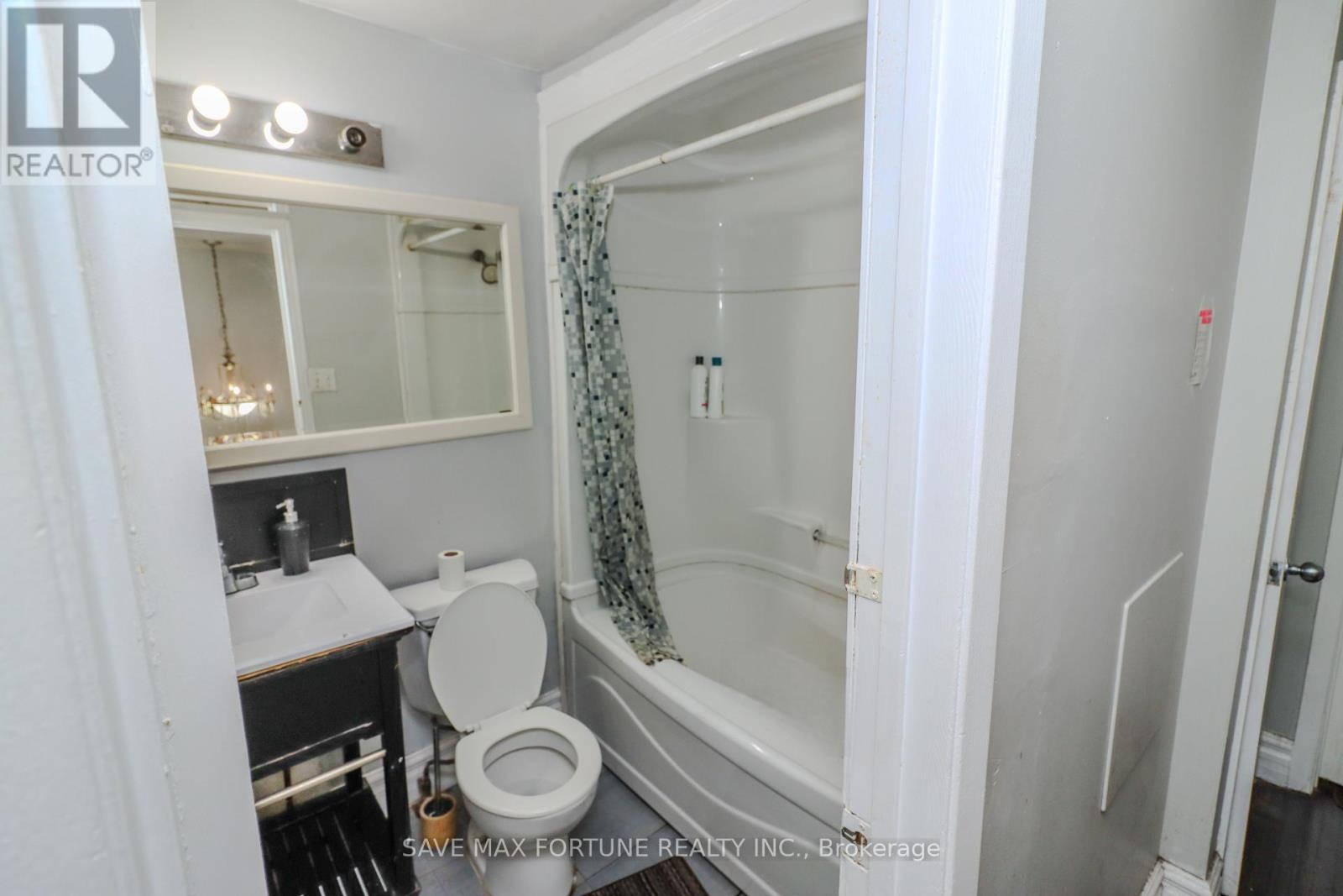 9 - 116 NOTCH HILL ROAD