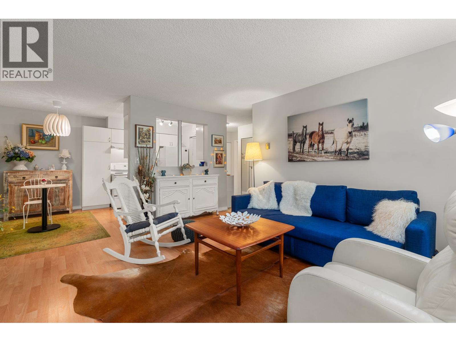 215 4373 HALIFAX STREET