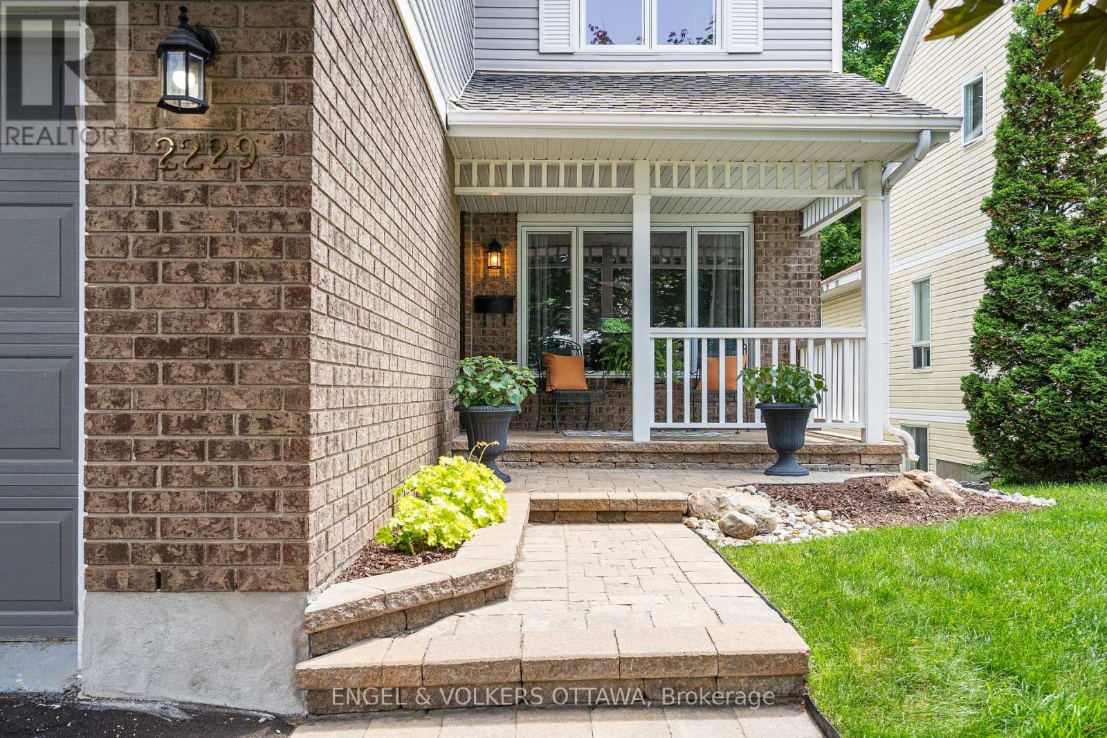 2229 NATURE TRAIL CRESCENT