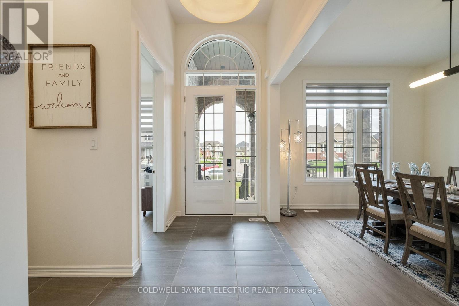11 GOLDEN MEADOWS DRIVE