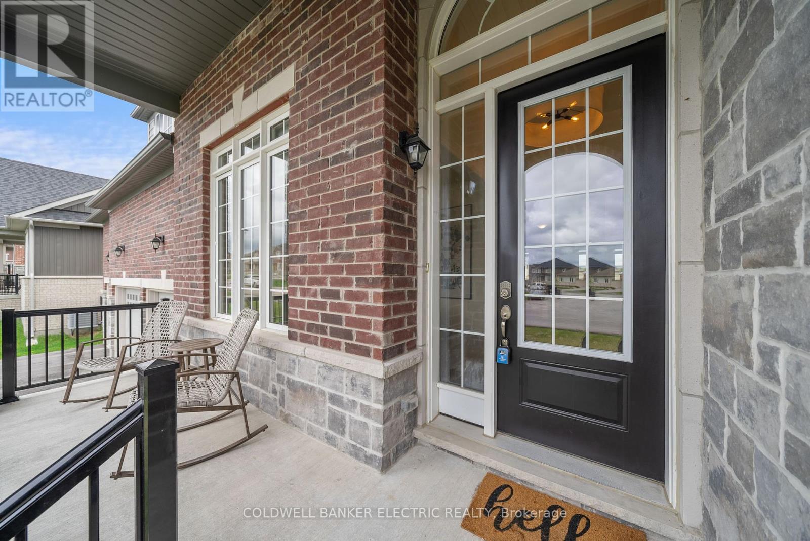 11 GOLDEN MEADOWS DRIVE