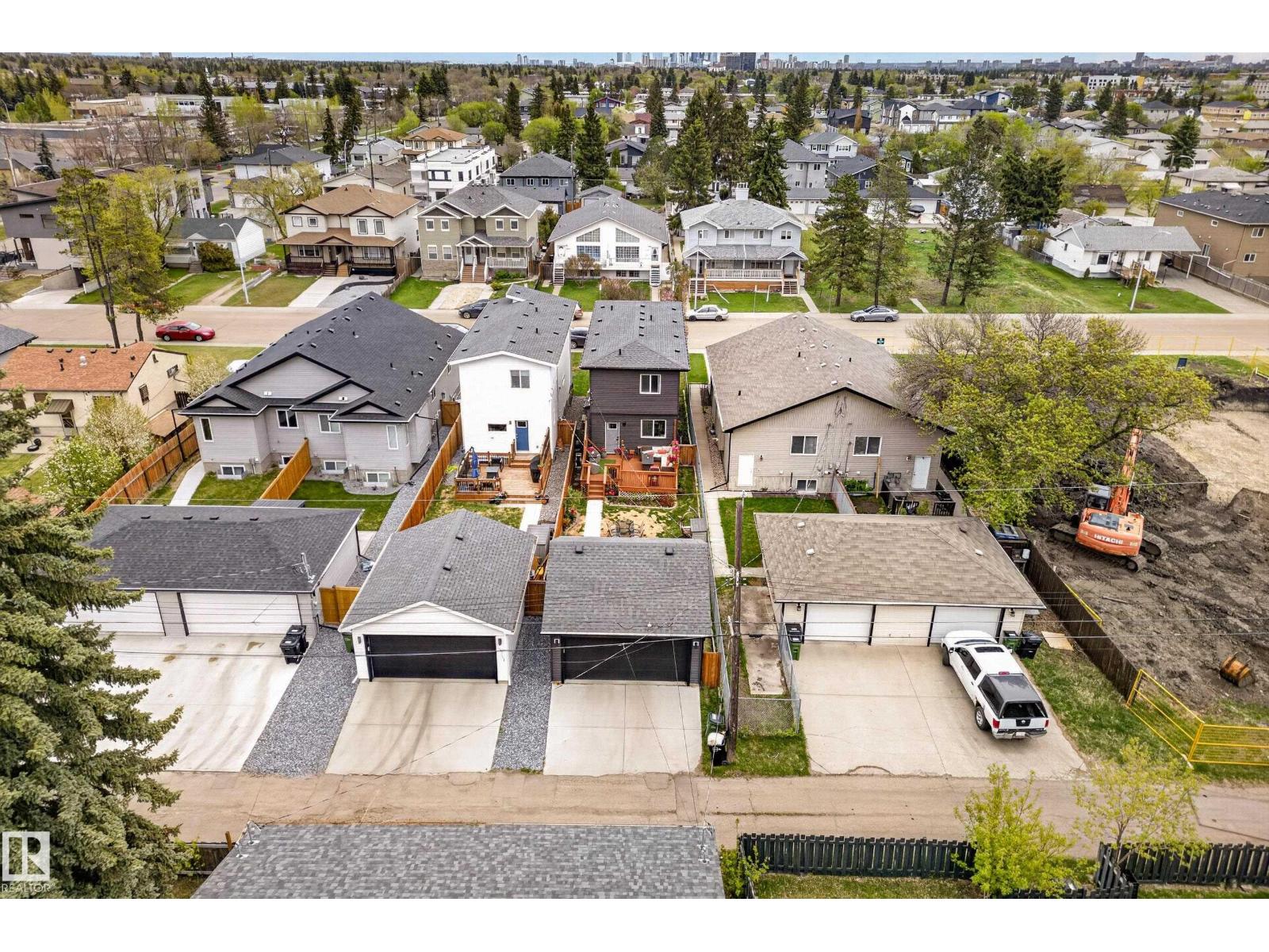 10326 160 ST NW