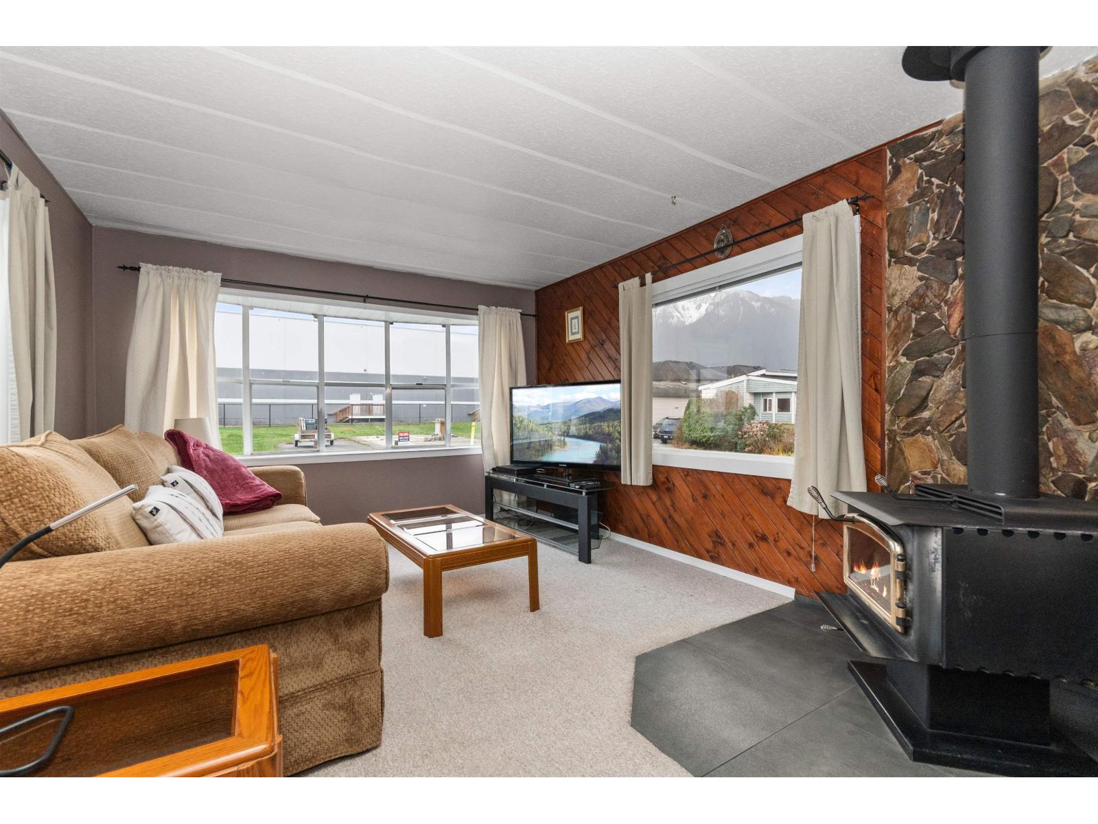 28 1884 HEATH ROAD|Agassiz