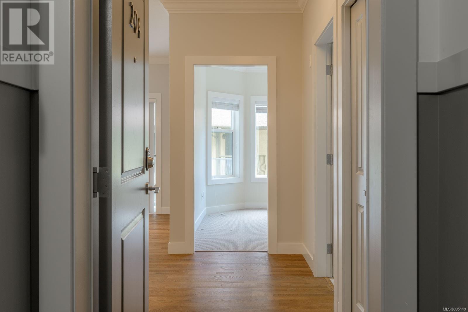 204 1838 Cowichan Bay Rd