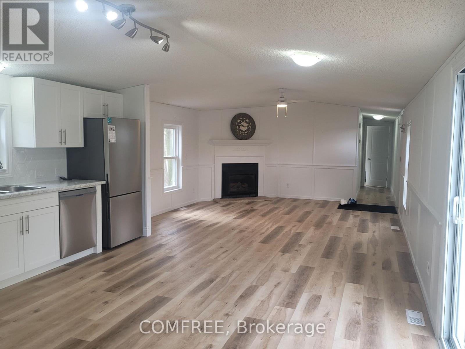 18 - 75049 HENSALL ROAD
