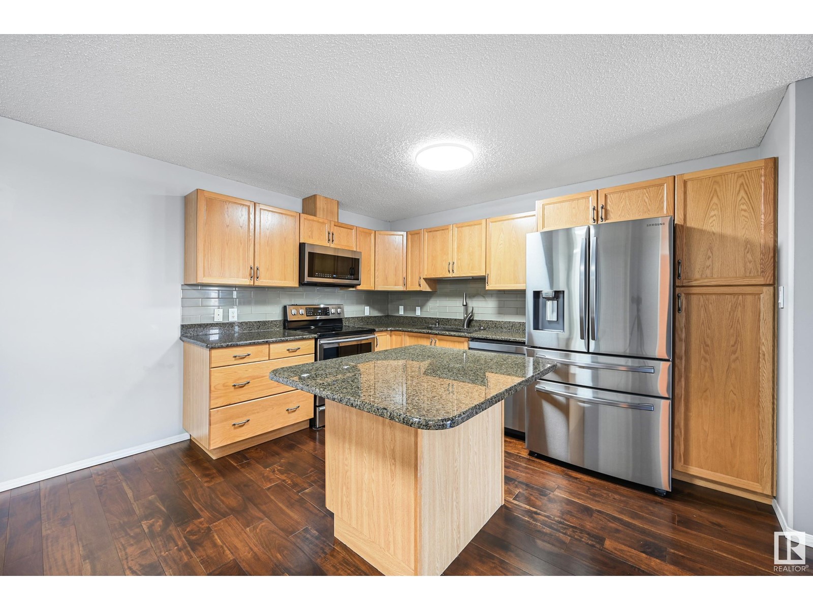 #429 16035 132 ST NW