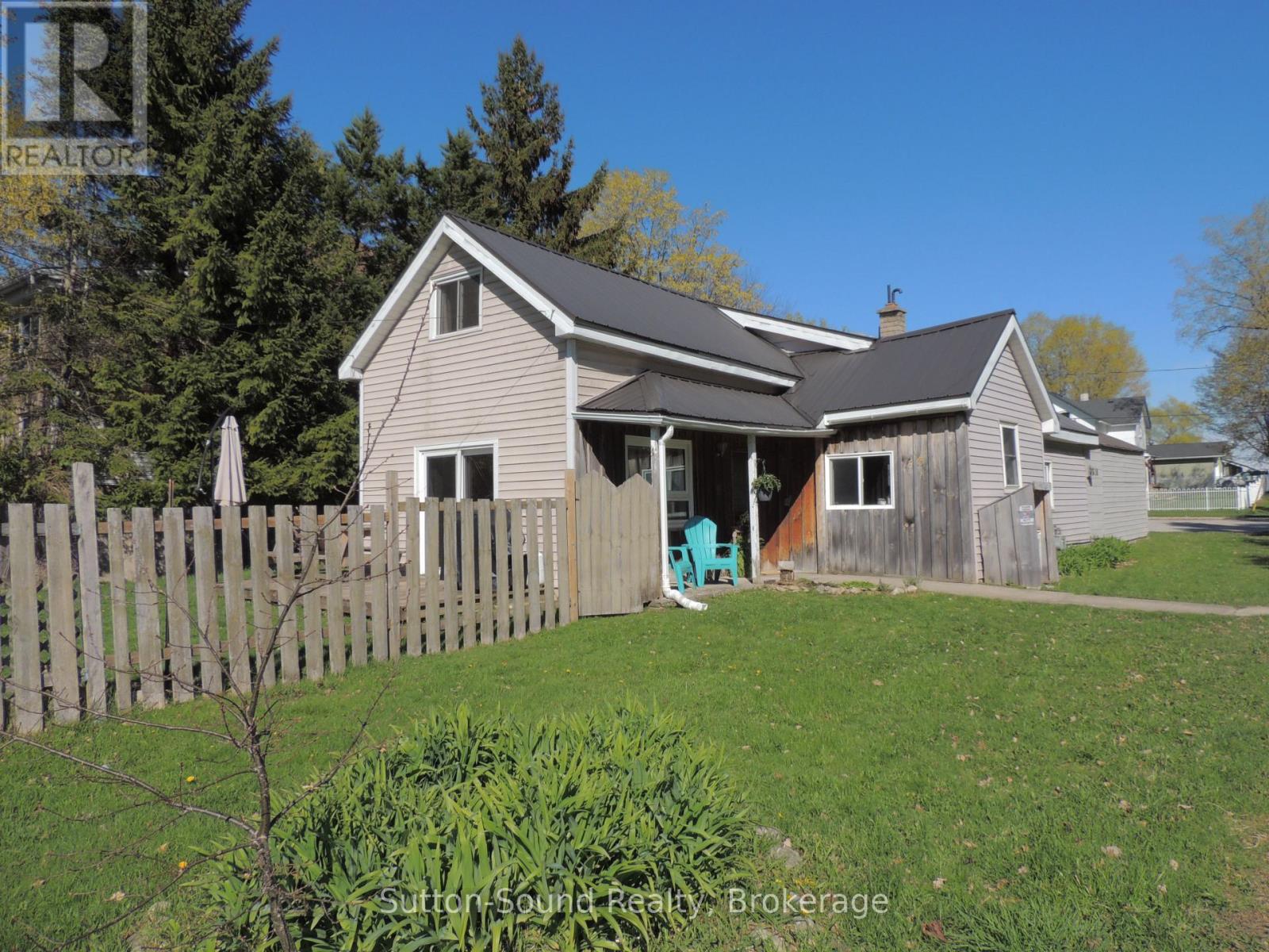 Photo 1 of 43 — 34 MAIN STREET, Arran-Elderslie, ON N0H2N0