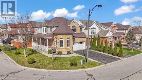 52 SILVERTHORNE Drive Cambridge ON N3C0B4