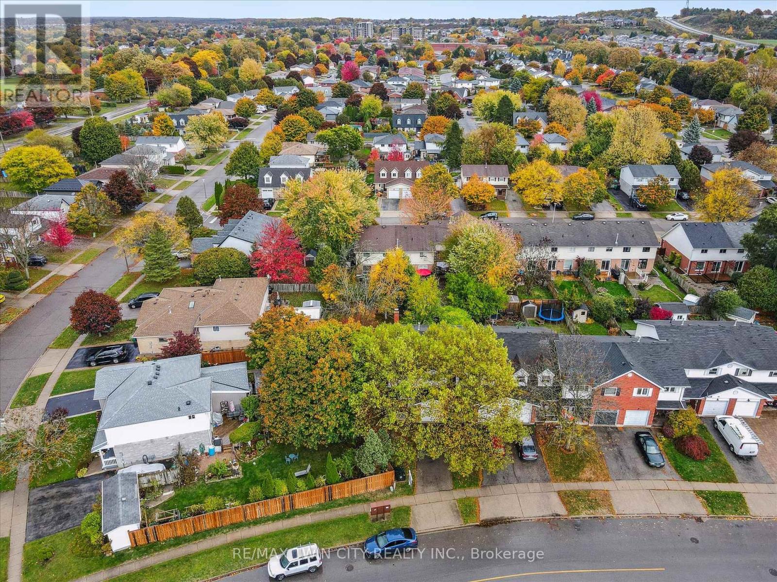 35 EDGEMERE DRIVE
