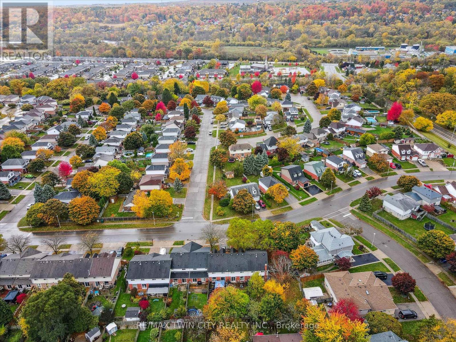 35 EDGEMERE DRIVE