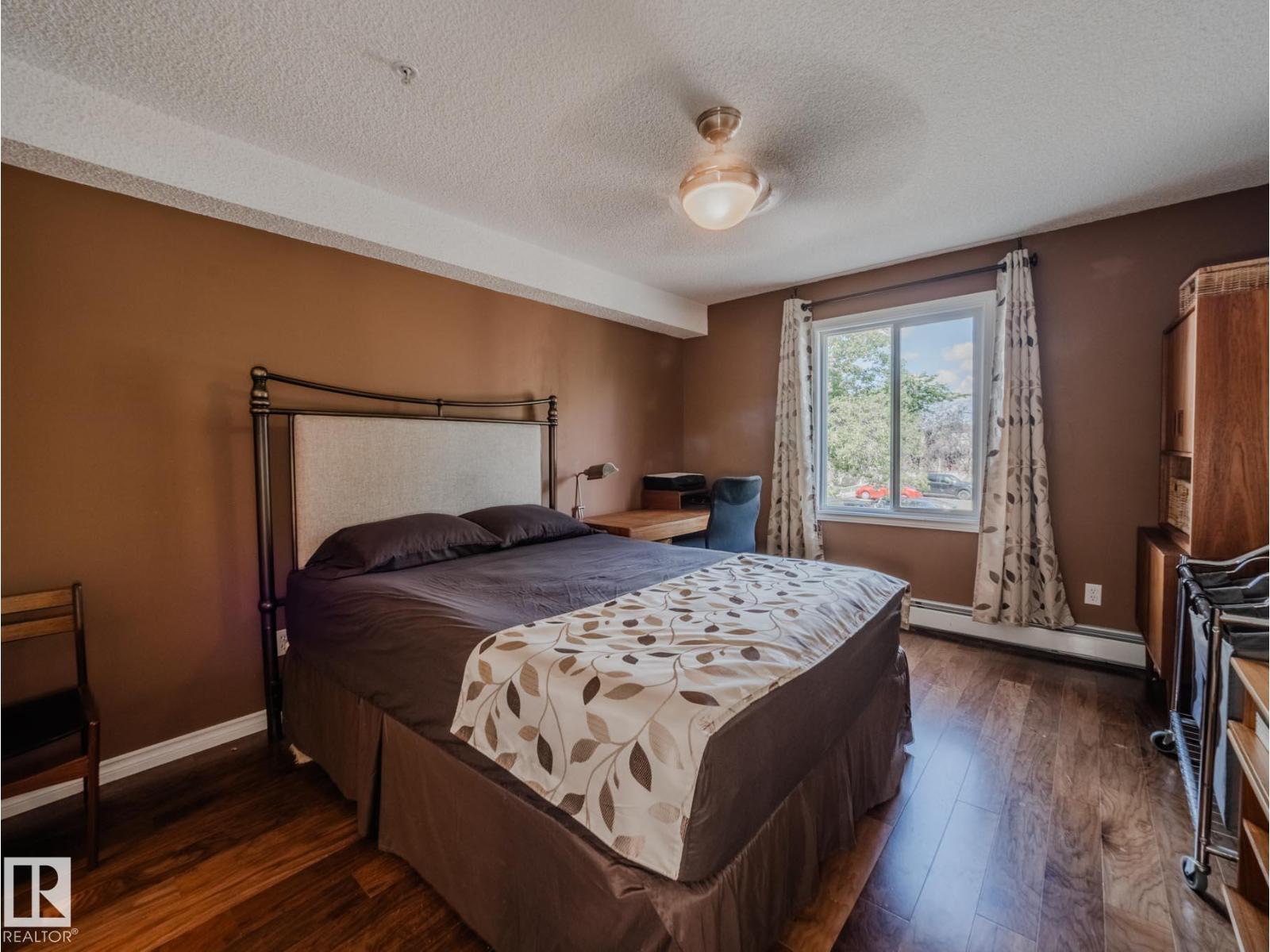 #2216 11214 80 ST NW