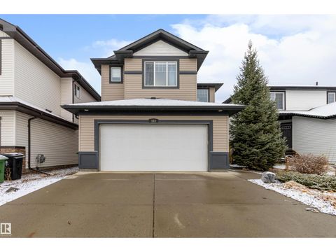 110 WOODBRIDGE LI Fort Saskatchewan AB T8L0H4