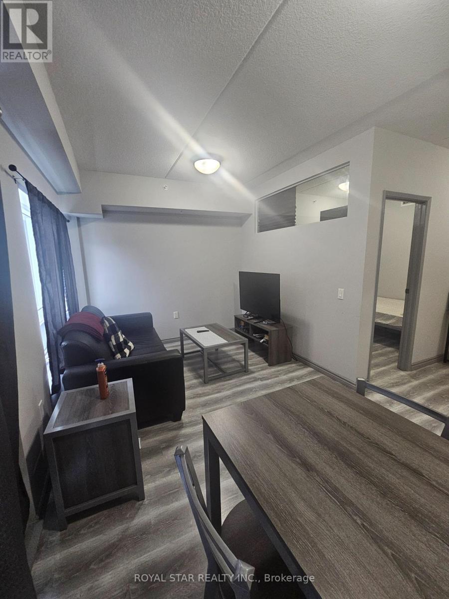 F411 - 275 LARCH STREET