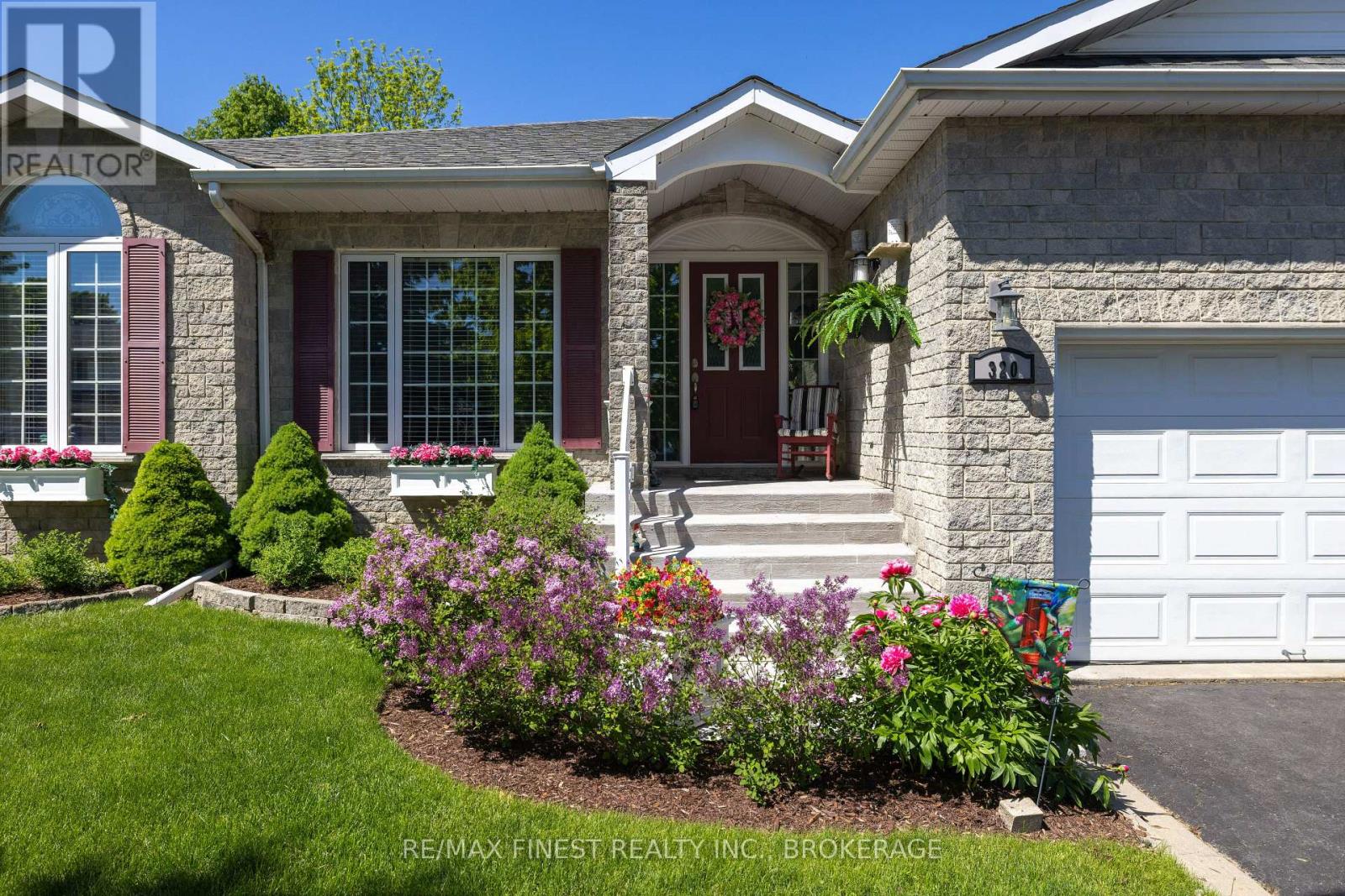 320 FRIARHILL CRESCENT